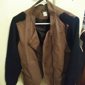 Light weight jacket
